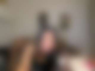 Live cam show with BLACK KITTY - Foot Fetish Toys on Camsoda