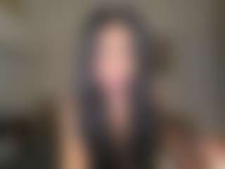 Live cam show with Hopefrench - Tease Brown Hair on TottyGirls