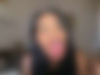 Live cam show with Hopefrench - BBW Toys on Stripli.com