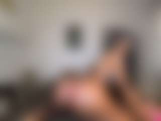 Live cam show with Hopefrench - BBW Blowjob on TeamSkeetLive