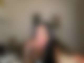 Live cam show with Hopefrench - Huge on Camsoda