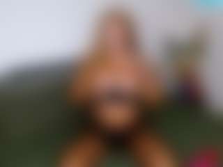 Redd_Obsession's Live Sex Cam Show