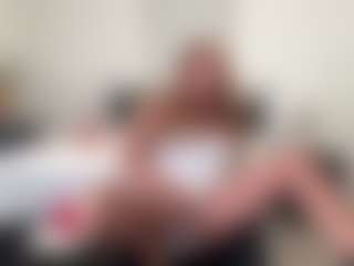 Redd_Obsession's Live Sex Cam Show