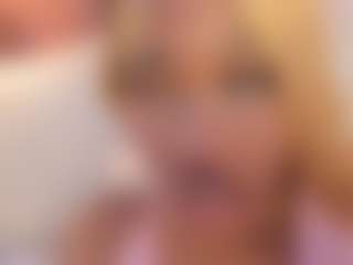 Vayoleennn's Live Sex Cam Show