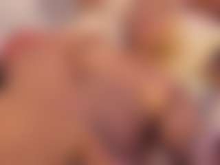 Vayoleennn's Live Sex Cam Show