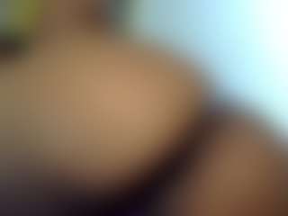 bigbrownmelons's Live Sex Cam Show