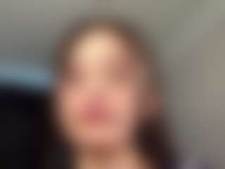 LaunaKaman's Live Sex Cam Show