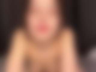 LaunaKaman's Live Sex Cam Show