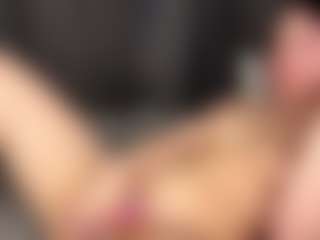 LaunaKaman's Live Sex Cam Show