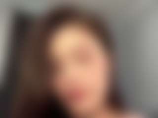 LaunaKaman's Live Sex Cam Show