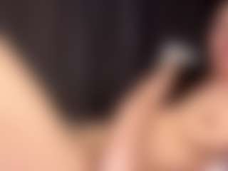 LaunaKaman's Live Sex Cam Show