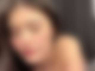 LaunaKaman's Live Sex Cam Show