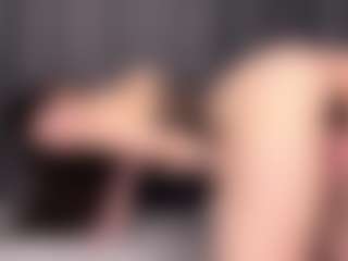 LaunaKaman's Live Sex Cam Show