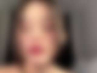 LaunaKaman's Live Sex Cam Show