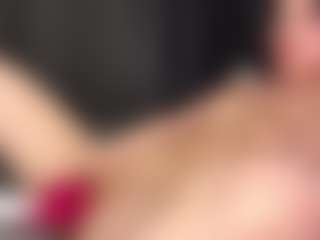 LaunaKaman's Live Sex Cam Show
