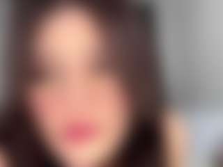 Live cam show with LaunaKaman - Orgasm on Dolls Live