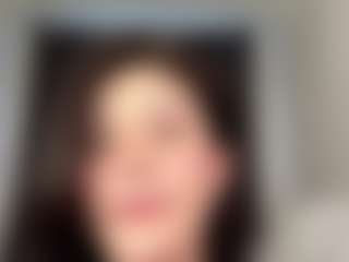 LaunaKaman's Live Sex Cam Show