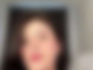 LaunaKaman's Live Sex Cam Show