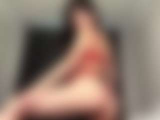 Live cam show with LaunaKaman - Striptease Young Adult on livesuperchat.net