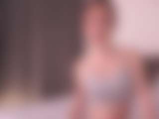 Live cam show with LonnaBader - Ice on SinfulBabes