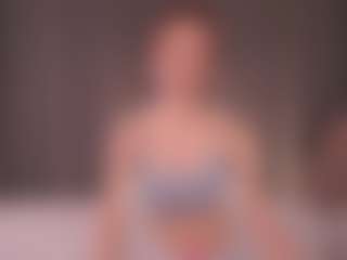 Live cam show with LonnaBader - Moaning on StripNow