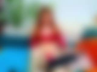 Live cam show with MelissaIsa - Lean on Camsoda