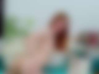 Live cam show with MelissaIsa - Facial on Camsoda