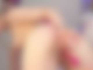Live cam show with mia-wave - Horny on Camsoda
