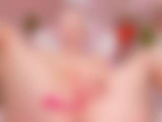 Live cam show with mia-wave - Blue Eyes on Mixed Magazine Live