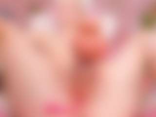Live cam show with mia-wave - Petite on SmokeAndPoke