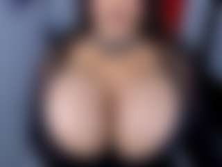 ruby-gracce's Live Sex Cam Show