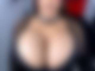 ruby-gracce's Live Sex Cam Show