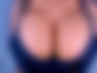 Live cam show with ruby-gracce - Black Hair on Camsoda