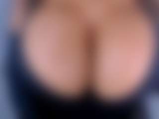 Live cam show with ruby-gracce - HD on SpunkLive
