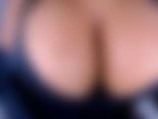 Live cam show with ruby-gracce - Cumshot on Mixed Magazine Live