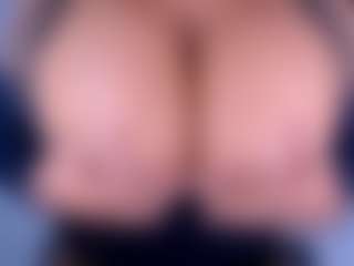 ruby-gracce's Live Sex Cam Show