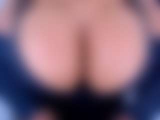 Live cam show with ruby-gracce - Chubby on infinitiblacc.com