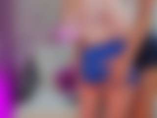 Live cam show with Sweetcupcaks - Eating Pussy on StripNow