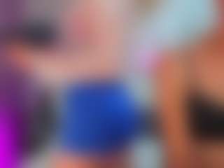 Live cam show with Sweetcupcaks - Green Eyes on Streamer API