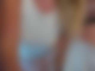 Live cam show with Sweetcupcaks - Sexy on Latina Girls