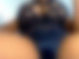 Live cam show with valentinabigcock - Smoking on crypto-cams