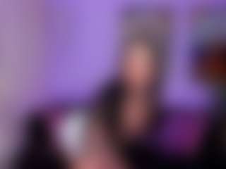 Live cam show with Cassy - Dirty Talk on chickslive.net