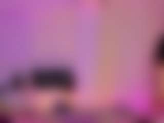 Live cam show with Cassy - Big Tits on CamwithHer