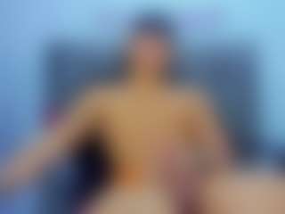 Live cam show with DAVID - Black Hair on Camsoda
