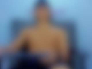 Live cam show with DAVID - Brown Eyes on Stripli.com