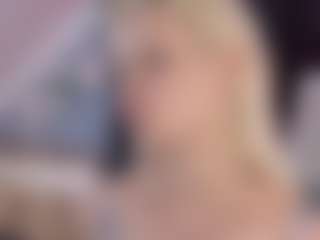 Naomi-Demio's Live Sex Cam Show