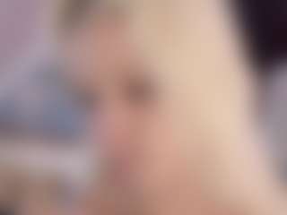 Naomi-Demio's Live Sex Cam Show