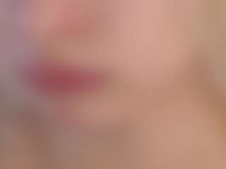 Naomi-Demio's Live Sex Cam Show