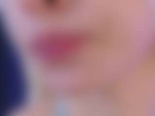 Live cam show with Naomi-Demio - Blonde Hair on Stripli.com