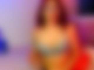 Live cam show with selenelatin - Young Adult on Stripli.com